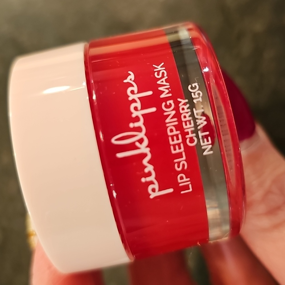 Lip Bundle: Neen Glisten Up Creamy Lip Gloss & Pinklipps Lip Sleeping Mask - Picture 3 of 7